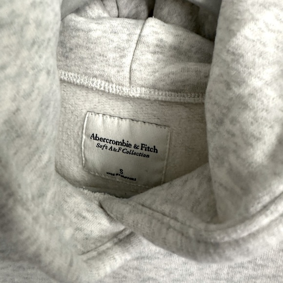 Abercrombie & Fitch Wedge Crossover Hoodie - Picture 4 of 4